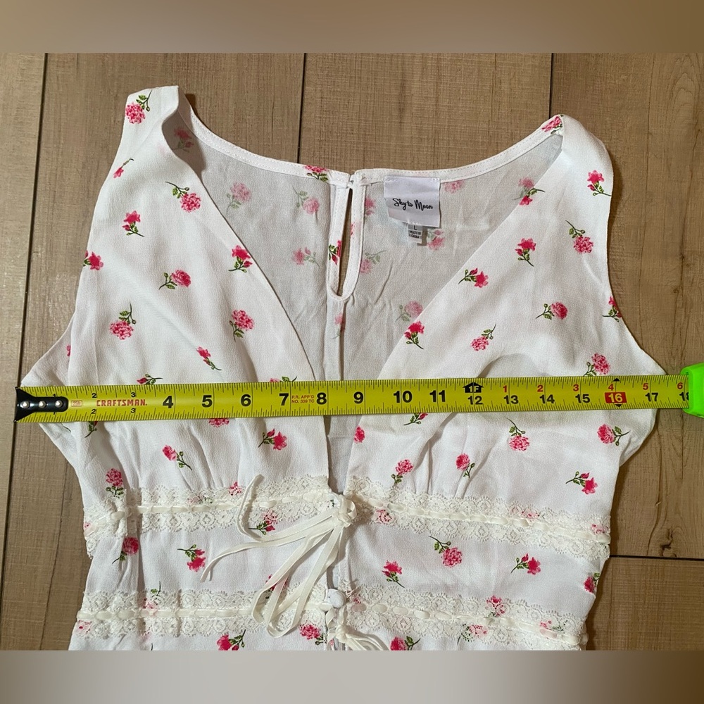 Coquette White with Pink Floral Top, Size L - Picture 13 of 17